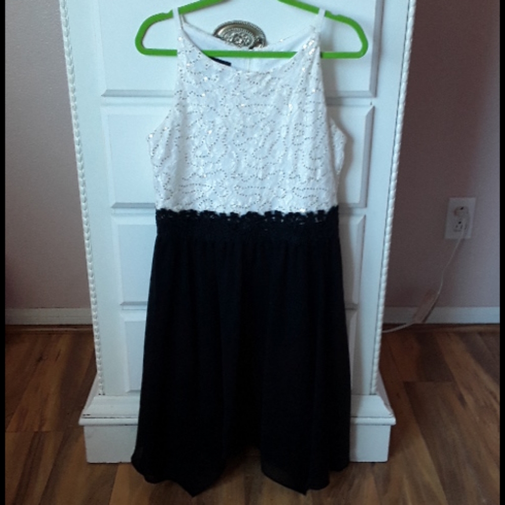Black and white dress